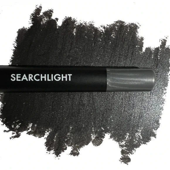 LOVE•CRAFT•BEAUTY Gel Line Eye Pencil in Searchlight, 1.21g/0.042oz - Picture 7 of 9